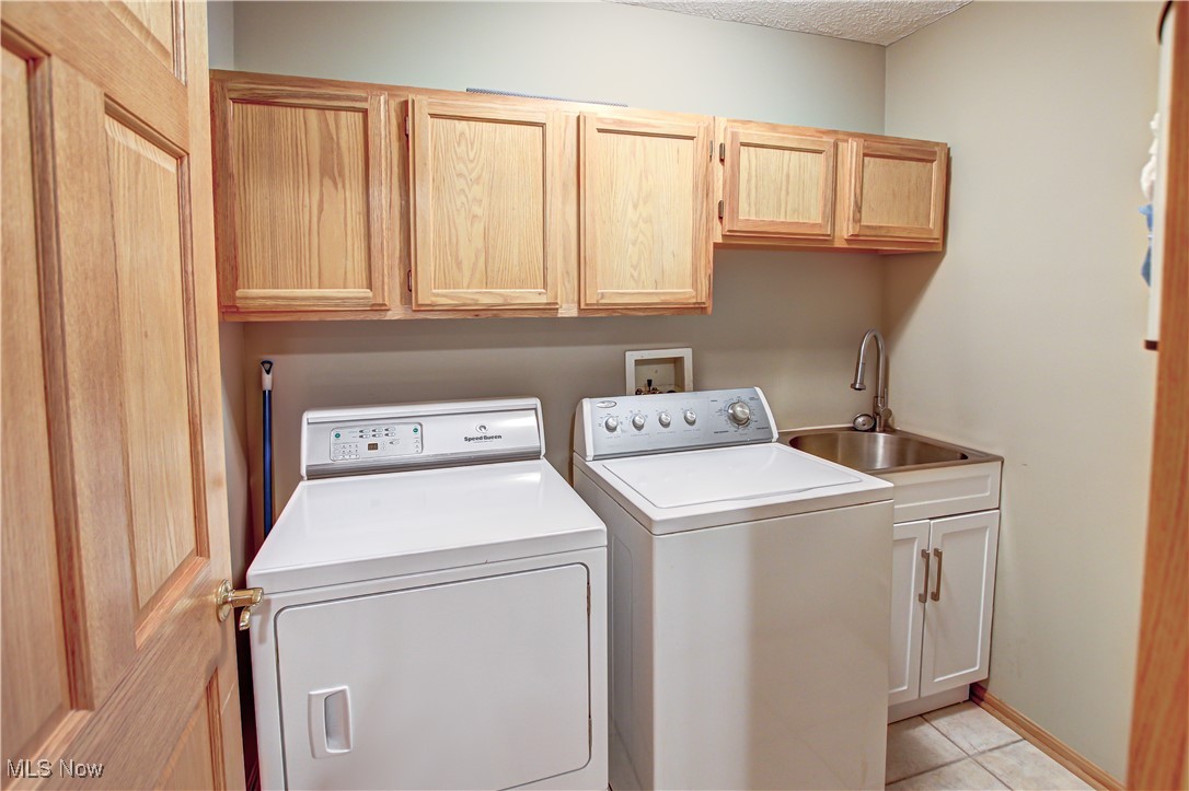 3936 Burgundy Bay Boulevard, Medina, Ohio image 15