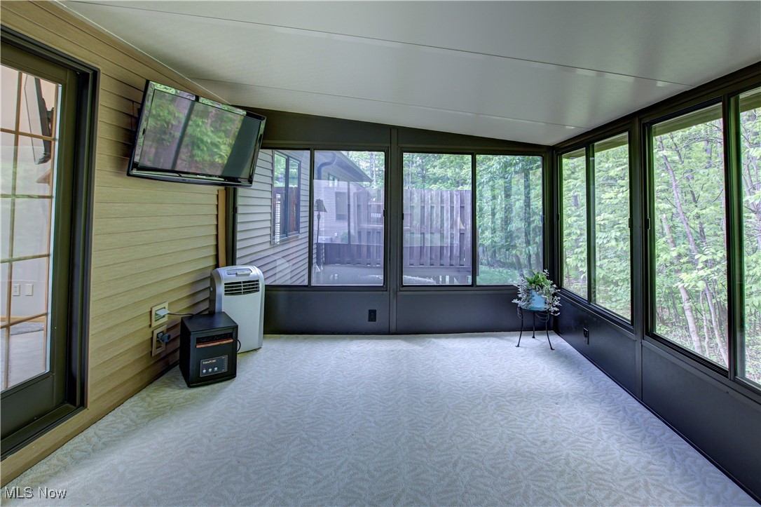 3936 Burgundy Bay Boulevard, Medina, Ohio image 13