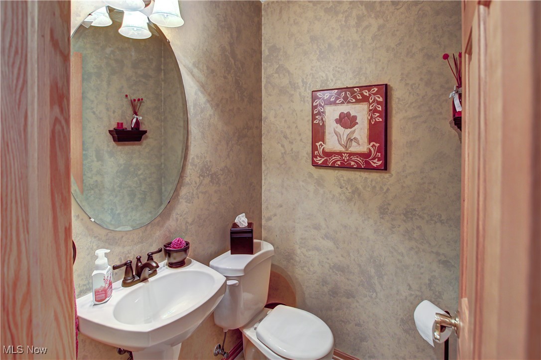3936 Burgundy Bay Boulevard, Medina, Ohio image 14
