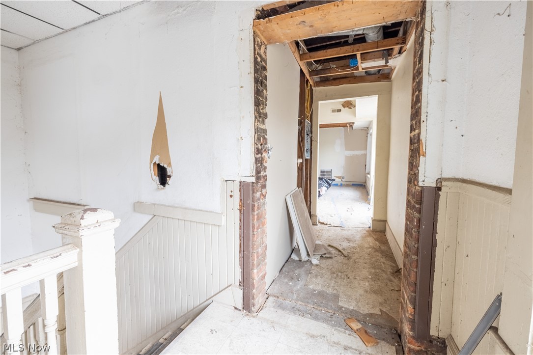 Cleveland - Commercial Sale