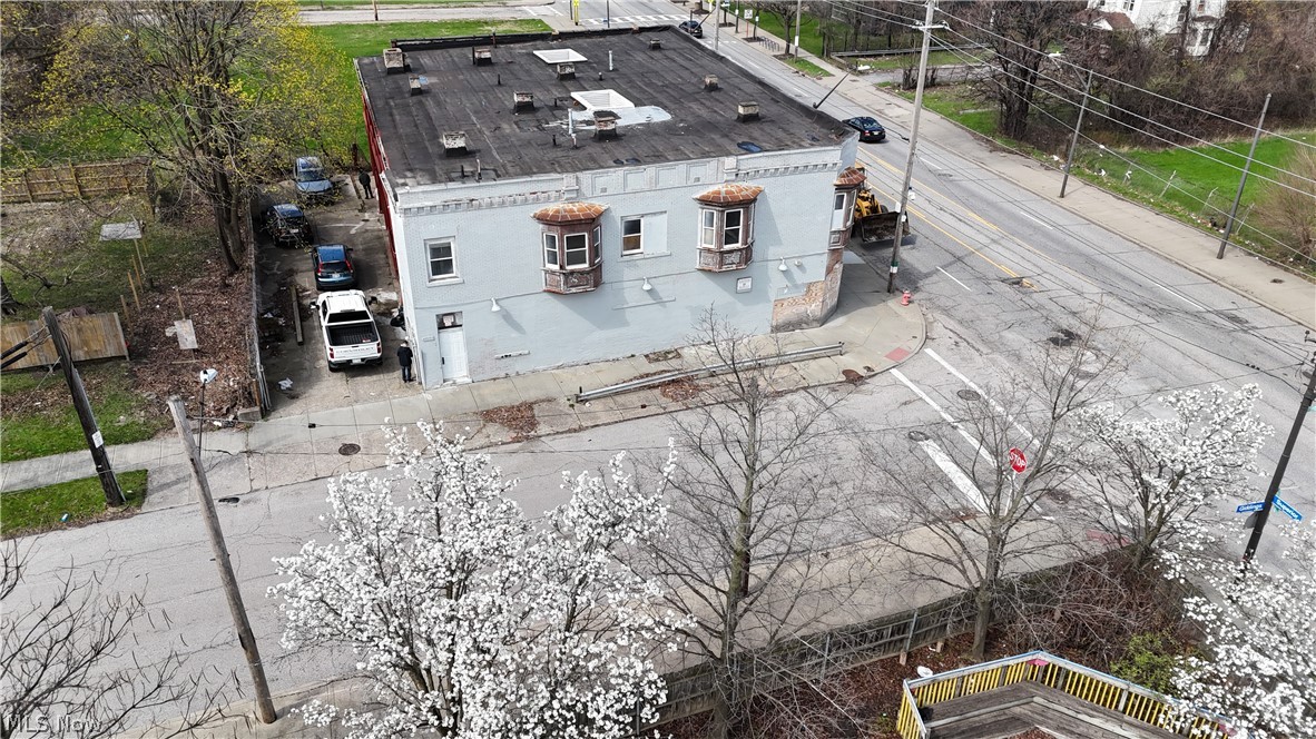 Cleveland - Commercial Sale