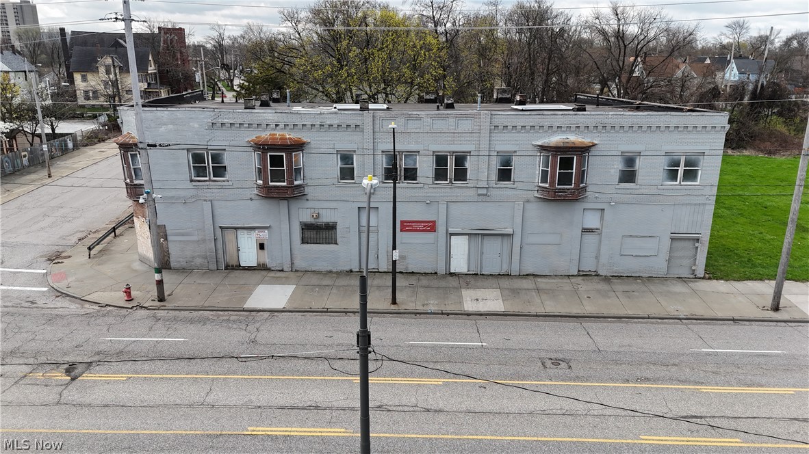 Cleveland - Commercial Sale