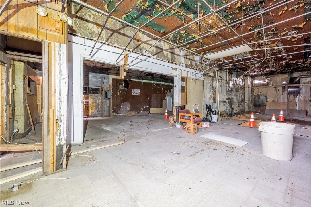 Cleveland - Commercial Sale