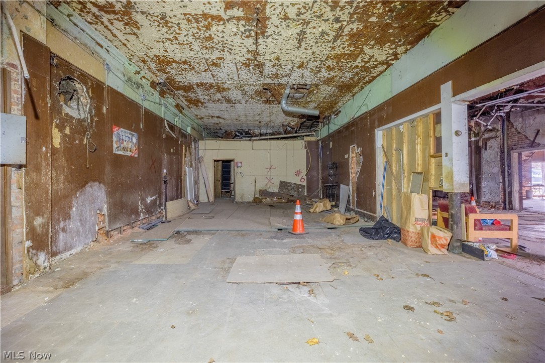 Cleveland - Commercial Sale