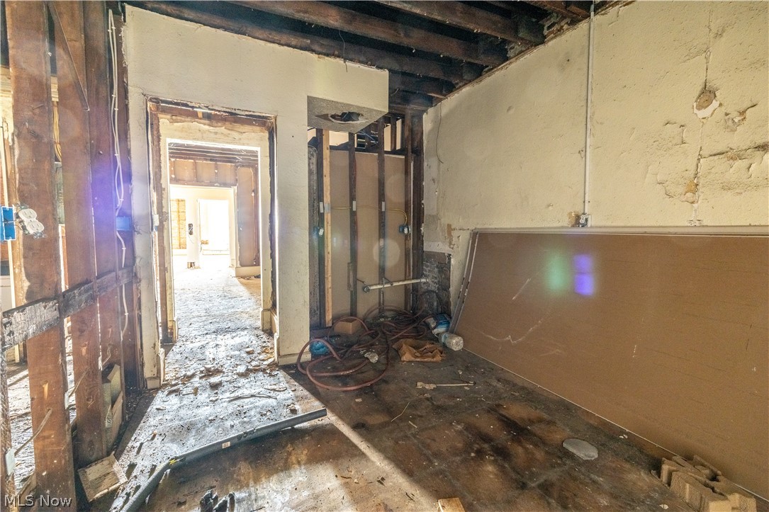 Cleveland - Commercial Sale