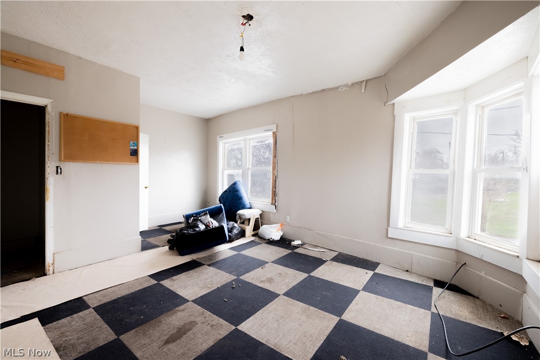 Cleveland - Commercial Sale