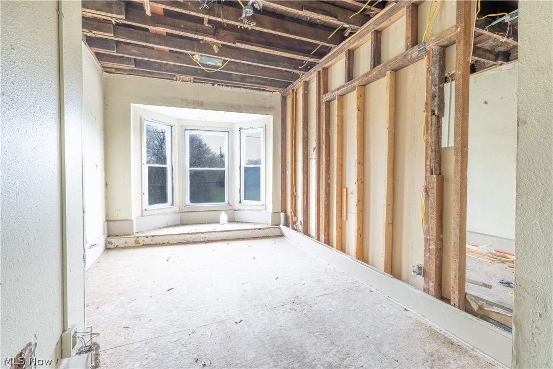 Cleveland - Commercial Sale