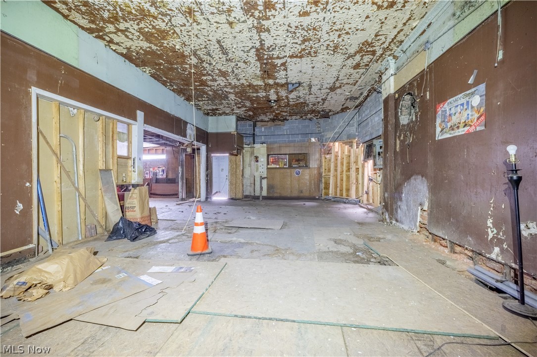 Cleveland - Commercial Sale