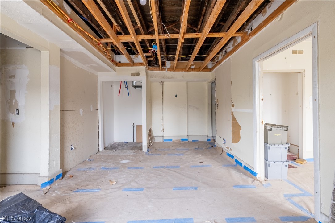 Cleveland - Commercial Sale