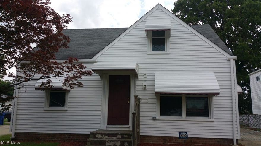 GREAT BUNGALOW CURRENTLY UNDERGOING A FULL REHAB
NEW ROOF, SIDING, ELECTRIC, PLUMBING, KITCHEN, BATHROOMS AND MORE!

HIGH ENERGY EFFICIENT CERTIFIED THROUGH THE CITY OF CLEVELAND

NEW CABINETS, COUNTER TOPS, CARPET, CERAMIC TILE, LAMINATE AND PAINT THROUGHOUT

QUIET STREET MINUTES FROM IT ALL!

EASY COMMUTE TO HOME, WORK, SCHOOLS, SHOPPING, PARKS AND EVERYTHING IN BETWEEN!