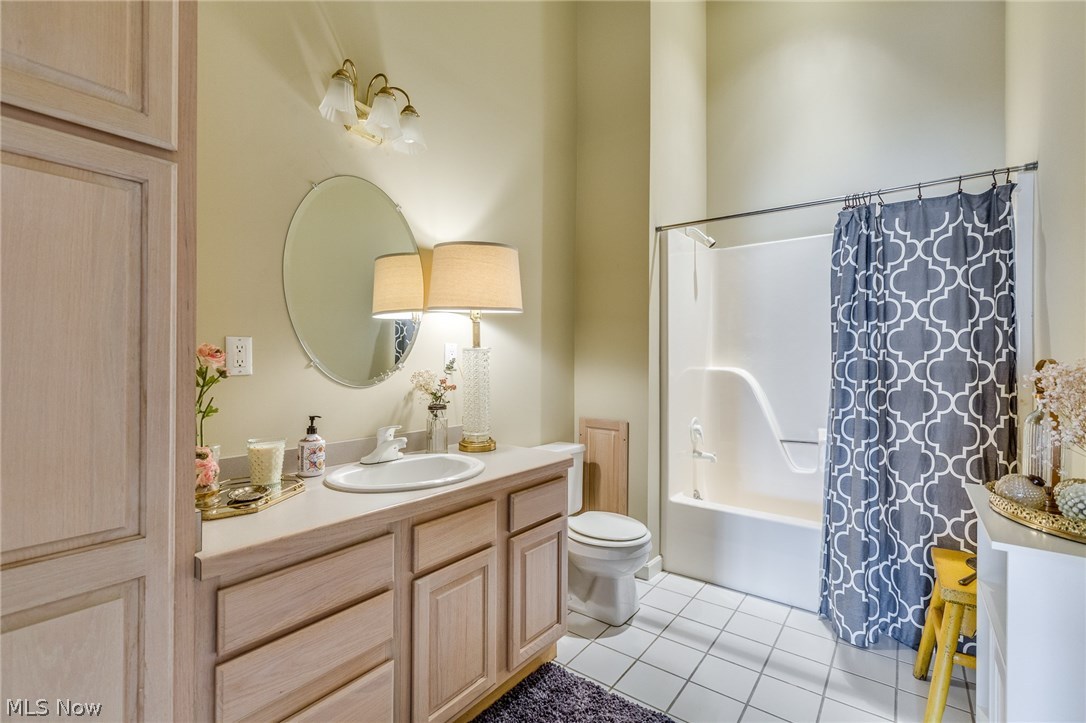 Water Oaks Condo - Residential