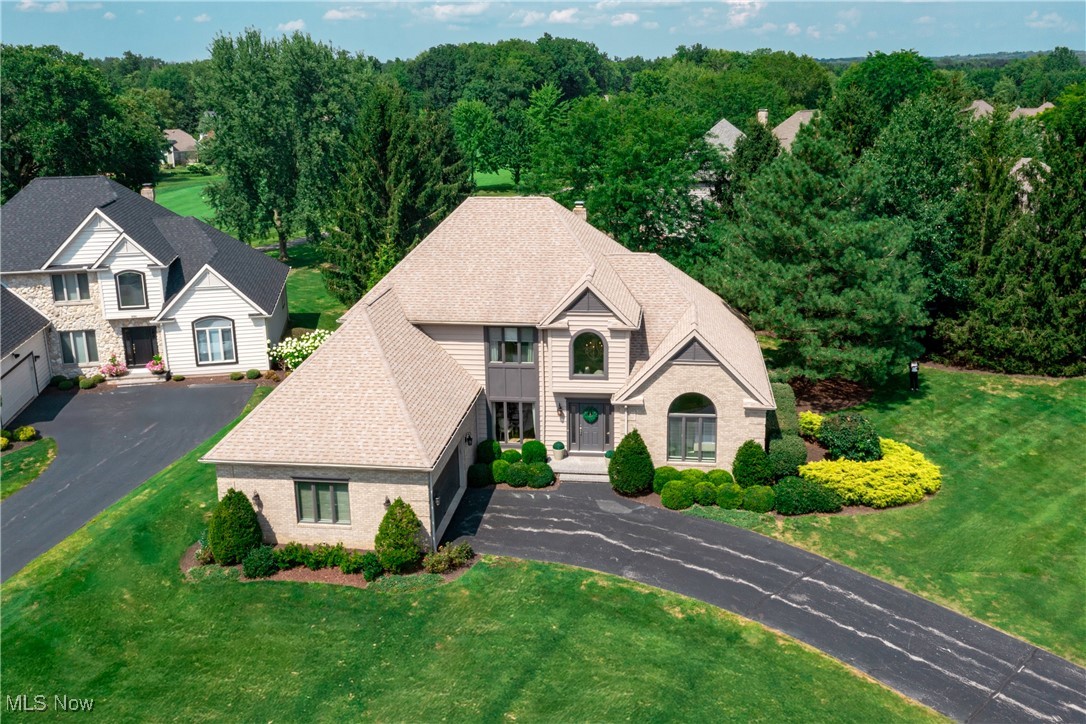 196 Chisholm Court