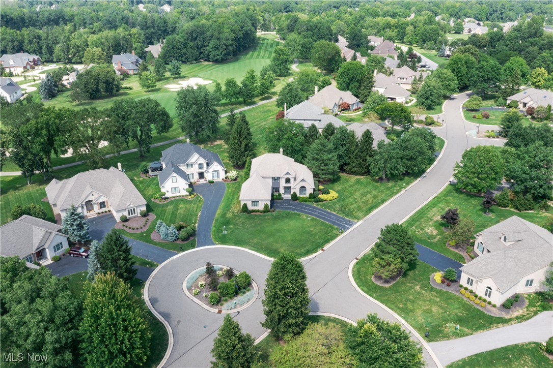 196 Chisholm Court