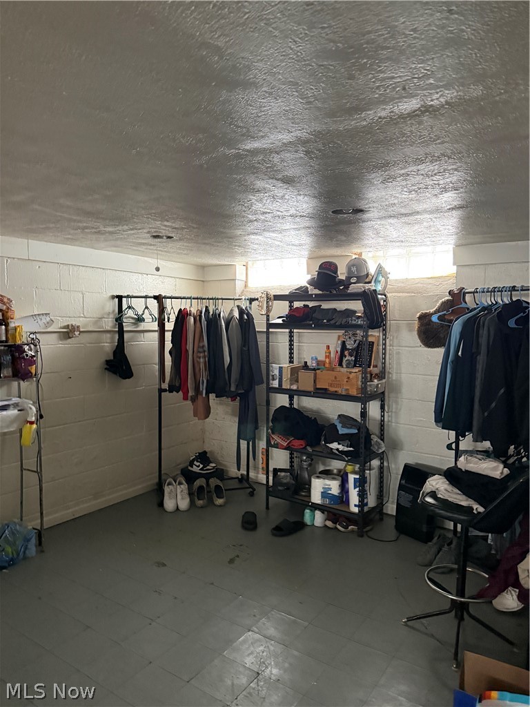 Crawford Realty Cos Maple Heights - Residential