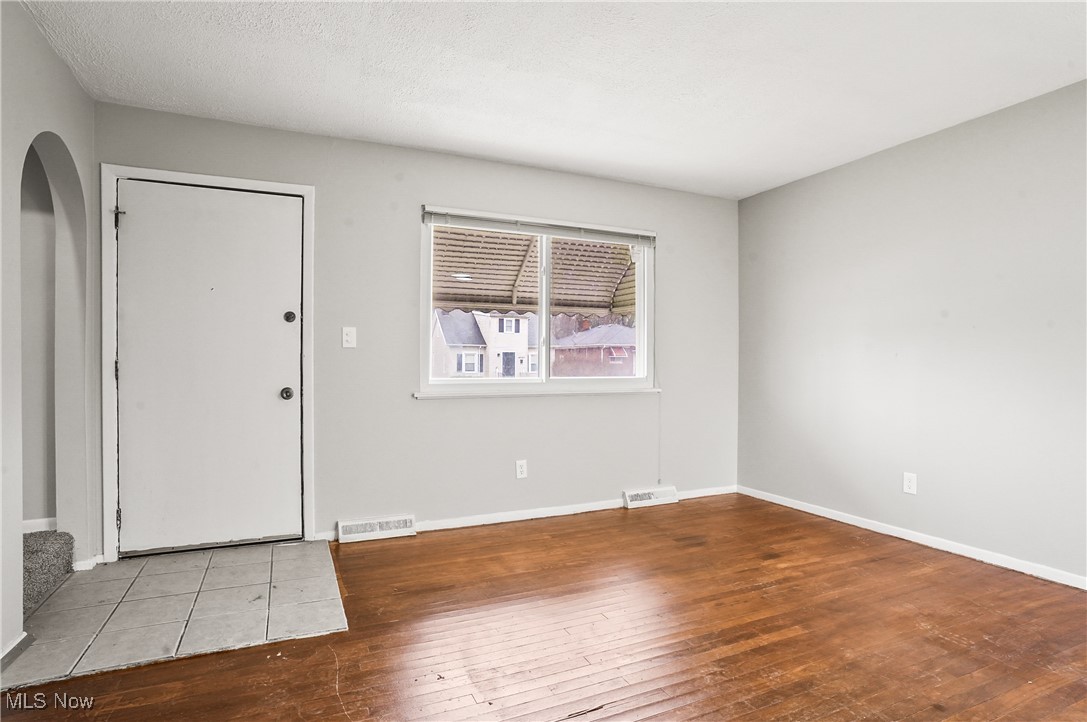 Cleveland, Ohio 44128, United States, 4 Bedrooms Bedrooms, ,1 BathroomBathrooms,Residential,Active,24213