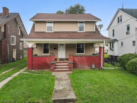 Homes For Sale - 247 W Summit Street<br/> Alliance, OH 44601