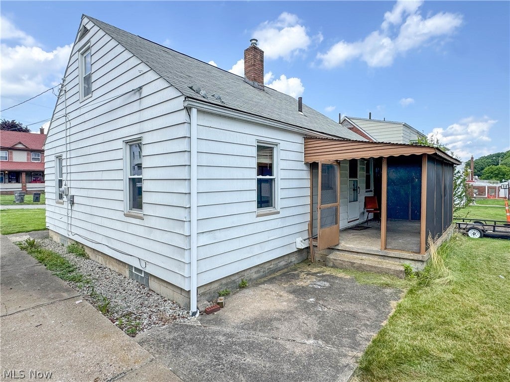 Photo of 1339 Douglas Avenue, Youngstown, OH 44502 (MLS # 5224554)