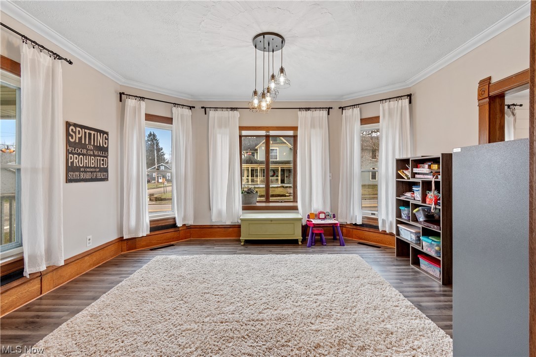 Village/Beach City - Residential