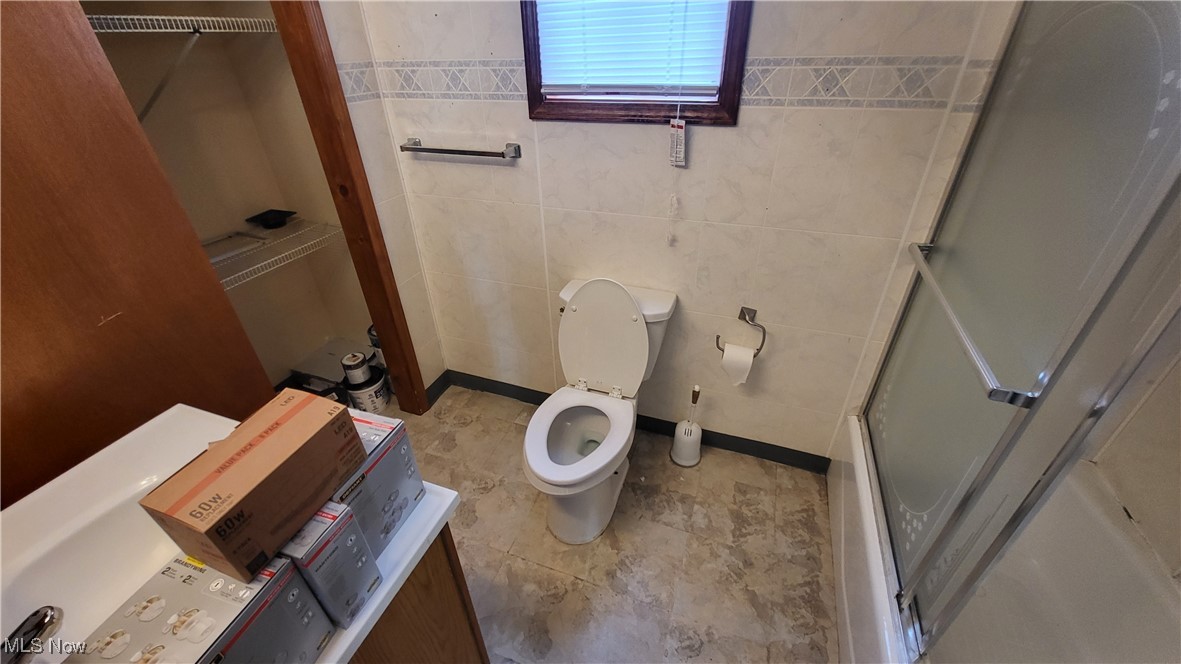 Cleveland, Ohio 44106, United States, 4 Bedrooms Bedrooms, ,3 BathroomsBathrooms,Residential,Active,85367