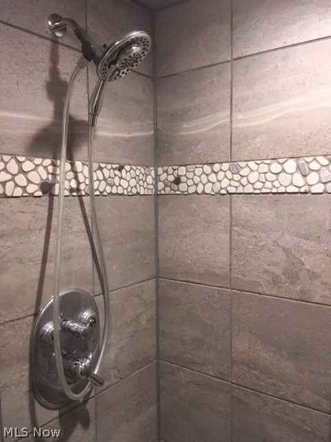 Aetna Construction Co Inc - Residential