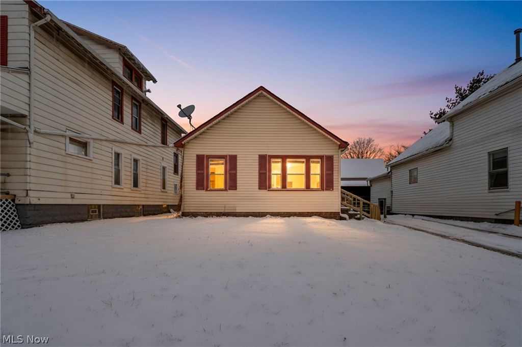 Photo of 6610 Clark Avenue, Cleveland, OH 44102 (MLS # 5188790)