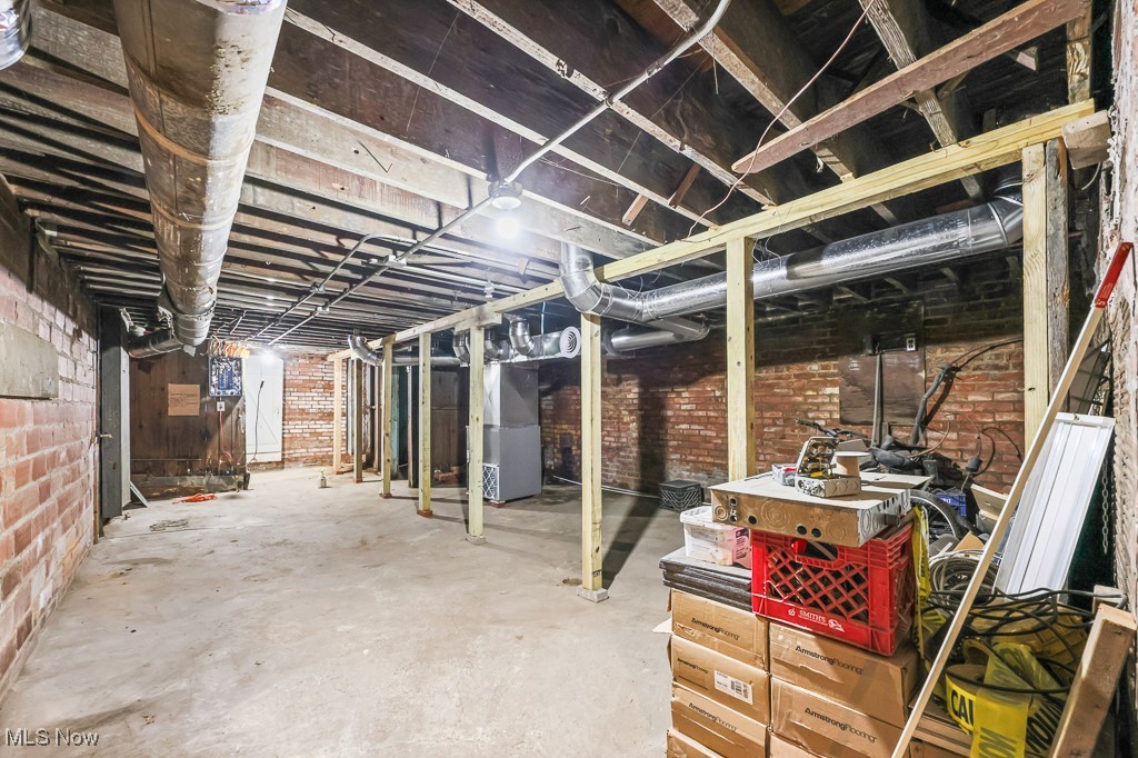 Curtiss Ambler & Pixleys - Commercial Sale