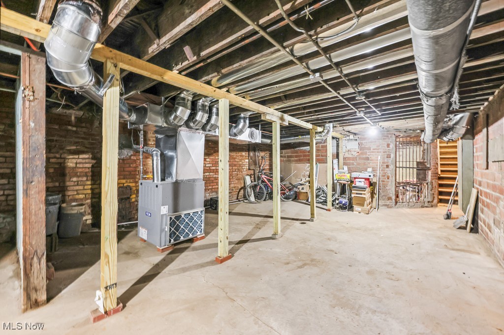 Curtiss Ambler & Pixleys - Commercial Sale