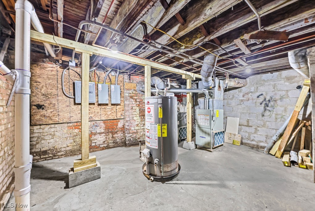 Curtiss Ambler & Pixleys - Commercial Sale