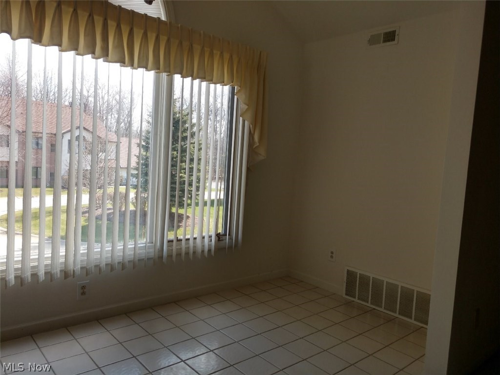 Hickory Ridge Condo - Residential