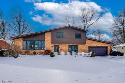 Tiny photo for 37518 Arlington Drive, Willoughby, OH 44094 (MLS # 5188028)