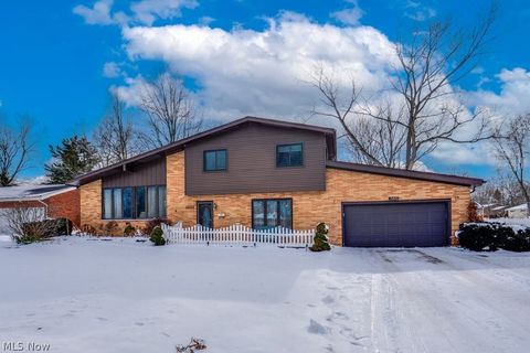 Tiny photo for 37518 Arlington Drive, Willoughby, OH 44094 (MLS # 5188028)