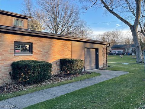 Tiny photo for 37518 Arlington Drive, Willoughby, OH 44094 (MLS # 5188028)