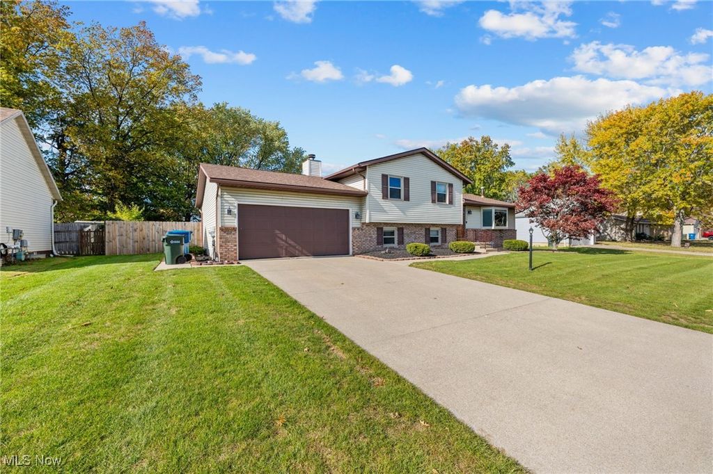 Photo of 1280 Meadowview Lane, Amherst, OH 44001 (MLS # 5167607)