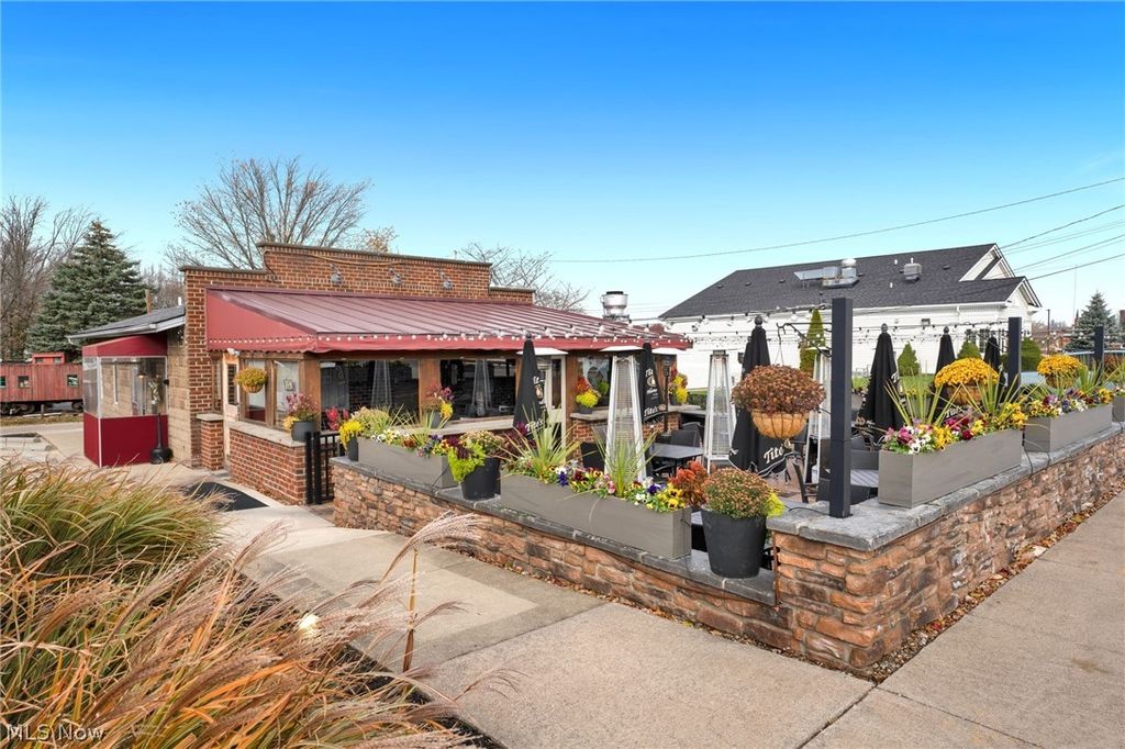 Photo of 36816 Detroit Road, Avon, OH 44011 (MLS # 5211103)