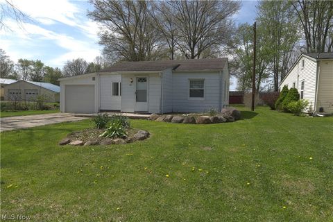 Photo of 10924 Libby Avenue, Elyria, OH 44035 (MLS # 5203374)