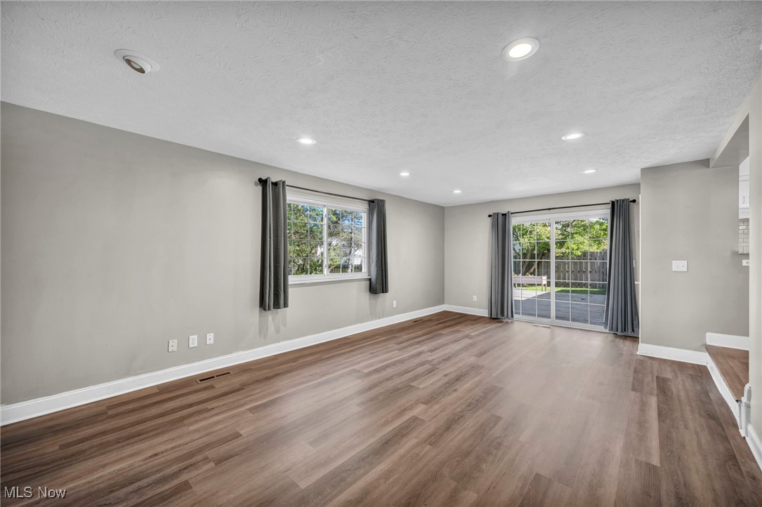 Deerfield Lake - Residential