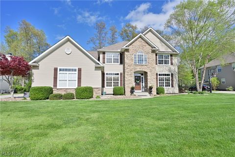 457 Cedarwood Road Avon Lake OH 44012
