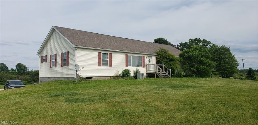 Awesome opportunity to own 81+ acres, 3 oil/gas wells, 2 nice sized ponds, an approximately 2k square foot outbuilding, and a 1999 Modular home complete with full basement and 2-car attached garage! The home features an excellent open layout, 2 and 1/2 baths (including a large master bath), first floor laundry/mud room, large family room with fireplace and a large kitchen with lots of cabinets and an island counter. Truly a great value for the price!
Seller is also willing to parcel off 3-5 acres at a lesser price or will sell a large part of the "vacant land".