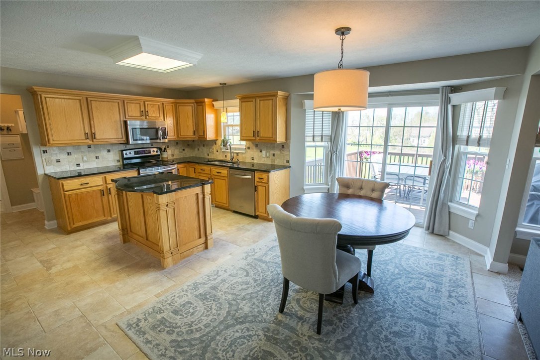 Fairfax Meadows - Residential