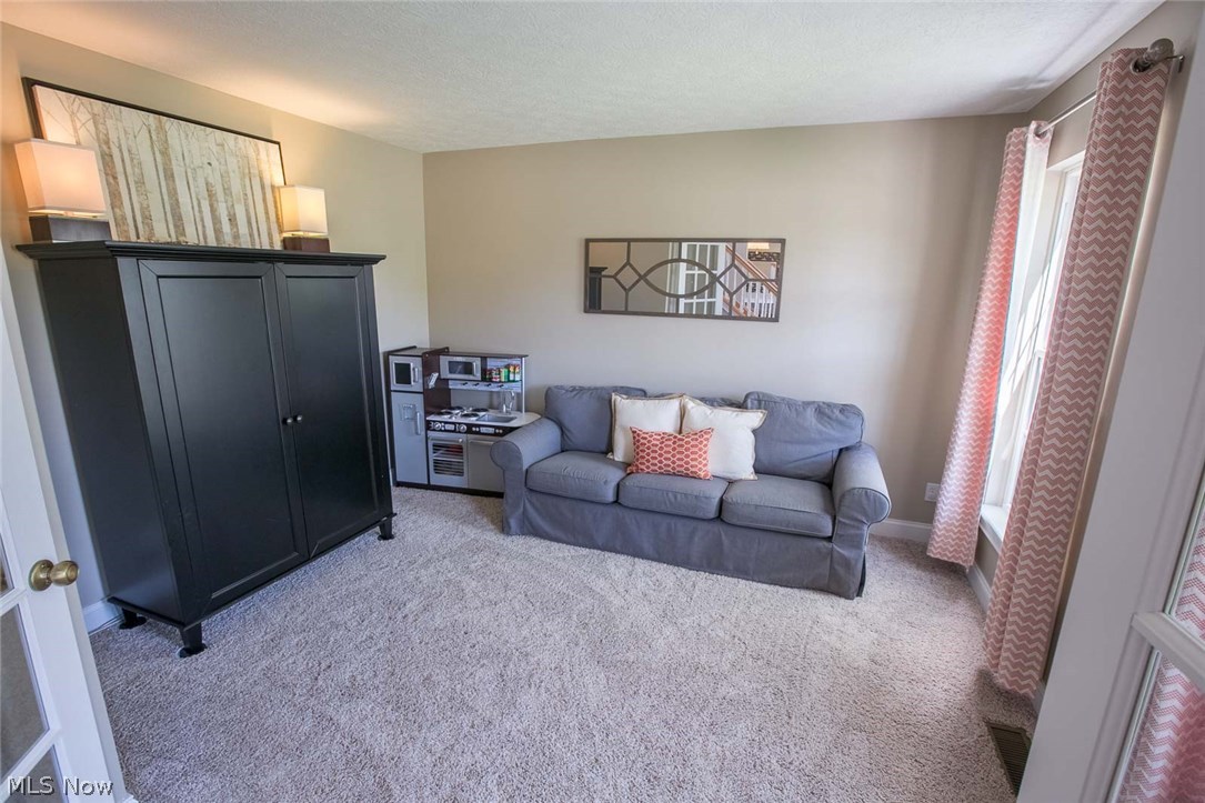 Fairfax Meadows - Residential