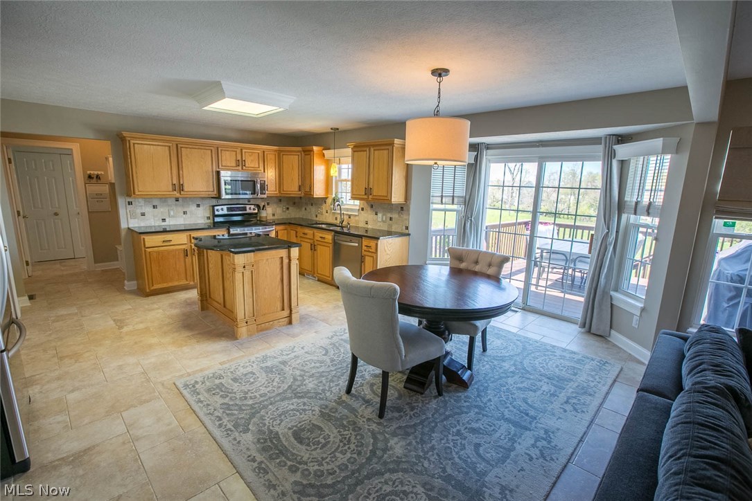 Fairfax Meadows - Residential