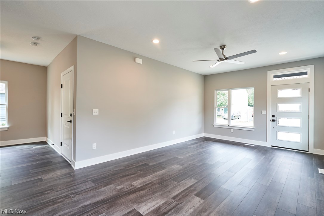 Willobee On The Lake 2 - Residential