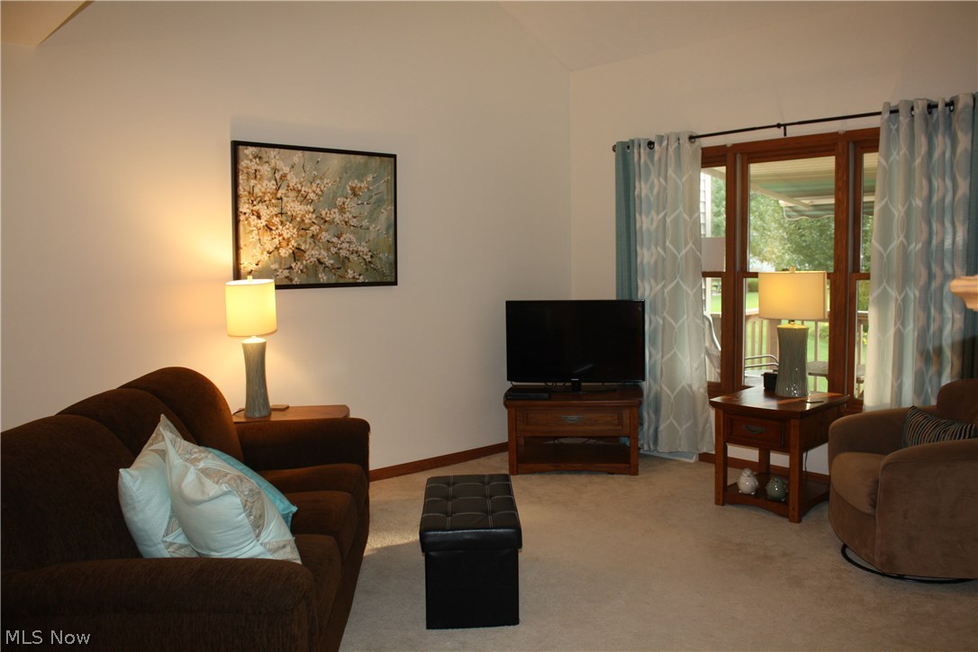 Villas/Highland Park Condo - Residential