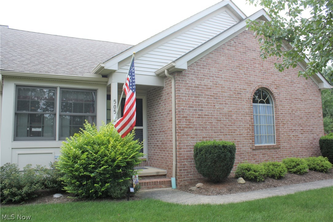 Villas/Highland Park Condo - Residential