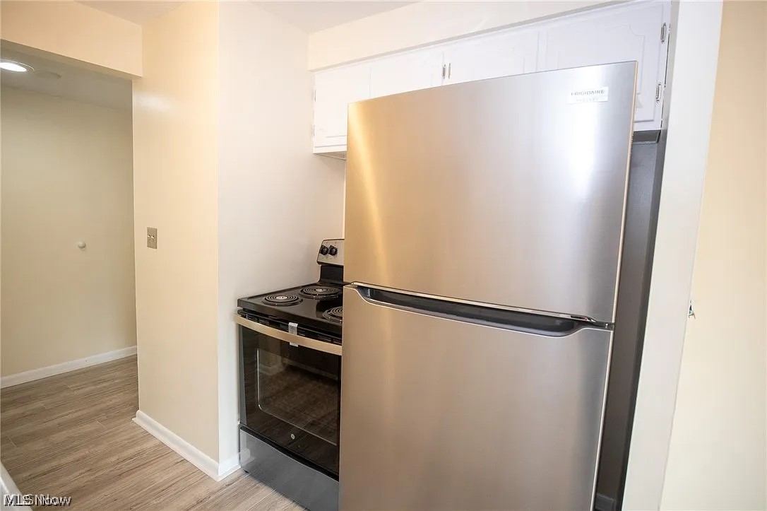 Golden Oaks Condo - Residential