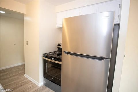 Tiny photo for 22121 River Oaks Drive #E10, Rocky River, OH 44116 (MLS # 5188264)