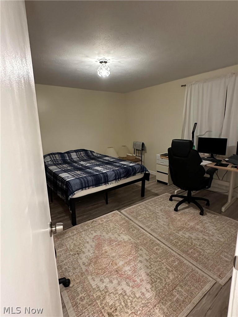 Golden Oaks Condo - Residential