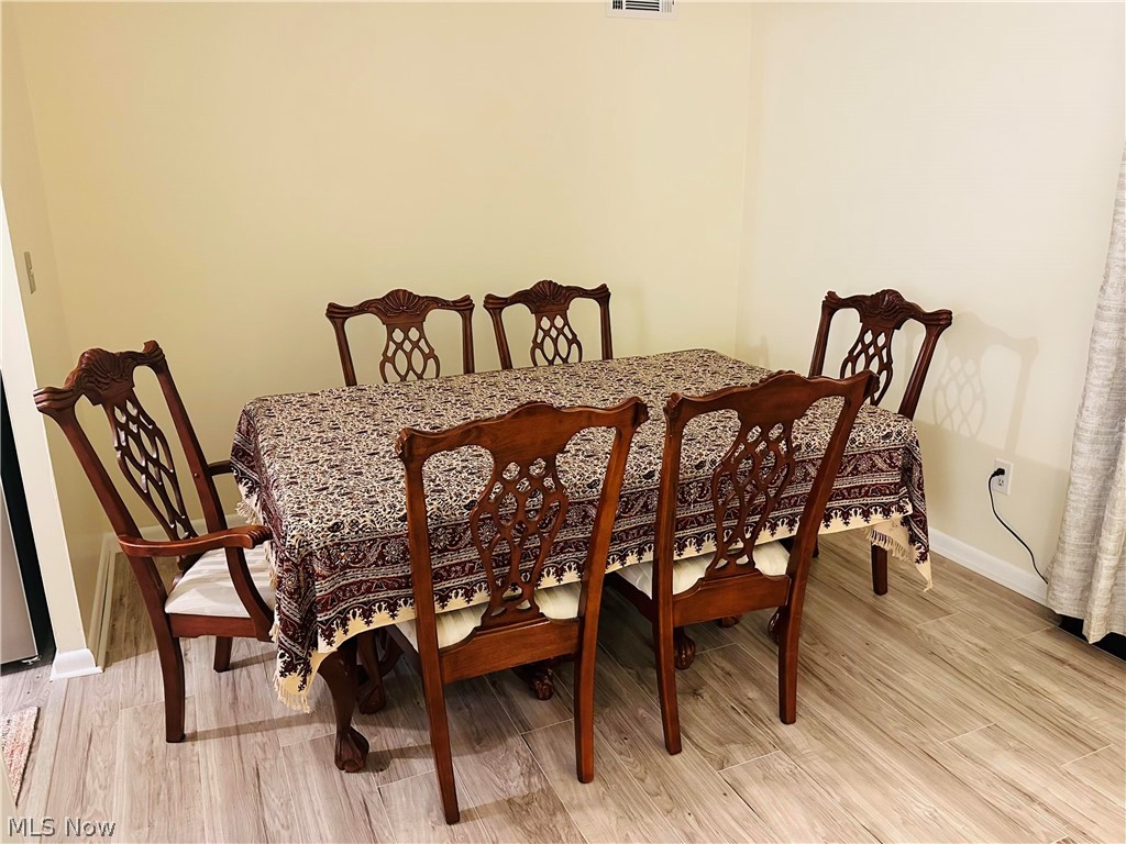 Golden Oaks Condo - Residential