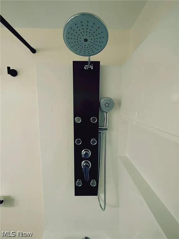 Golden Oaks Condo - Residential