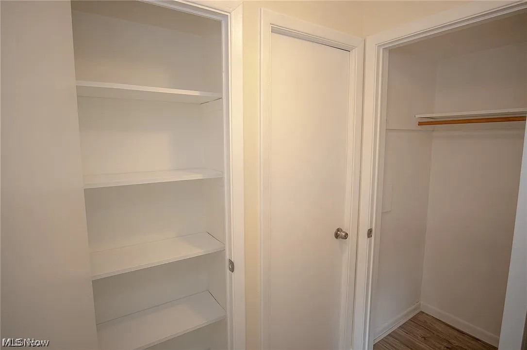 Golden Oaks Condo - Residential